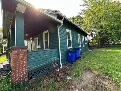 Tiny photo for 14808 Pepper Avenue, Cleveland, OH 44110 (MLS # 5257053)