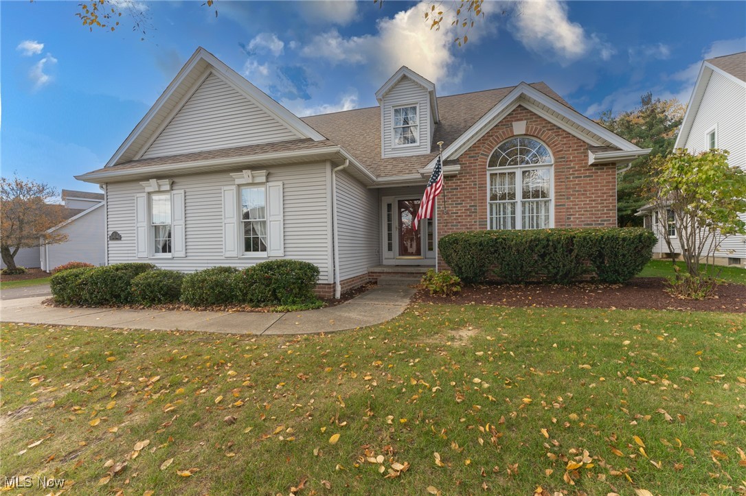 70 Lake Pointe Circle, Canfield, Ohio image 1