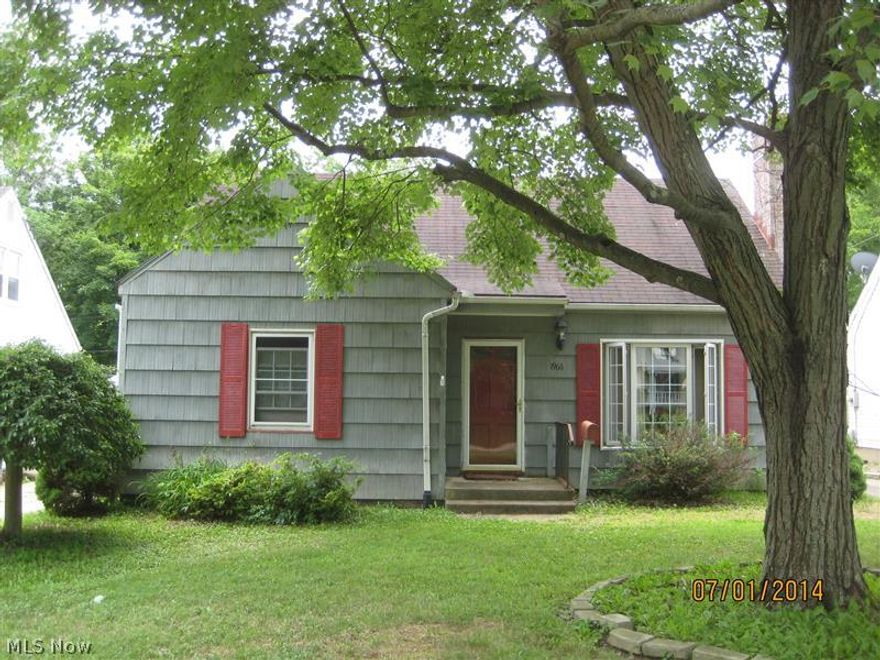 Expanded Cape with large family room with wet bar.  Knotty pine paneling & hardwood floor.  Living room w/fireplace.  Upstairs bathroom w/double sinks.  This property is eligible under Freddie Mac First Look Initiative through 8/6/14.  Sold "AS IS".  Buyer to verify all information.  Buyer or buyer's agent responsible to check with Building, Zoning, EPA, DEA, Tax Dept or any other requirement for intended use.  Buyer to pay for inspections.  Earnest money to be a Cashiers check.  Subject to clear title.