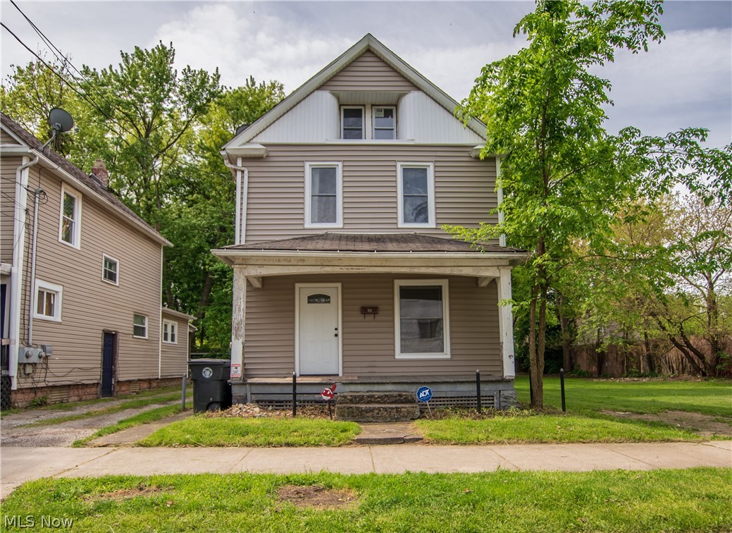 Looking for that next great investment opportunity? Then come right this way. Not even half a mile from The University of Akron. This home previously rented out for $400 a room with four bedrooms, with a possible fifth upstairs. This is a peace of mind, amazing return on your investment. Almost all of the major things have been taken care of. The siding was just updated in 2020. All new windows were updated in 2019, along with the A/C. The wiring was just updated throughout the majority of the home. This home is ready for someone new to make it theres or for another great investor looking to add to their portfolio. You won't want to let this one go.