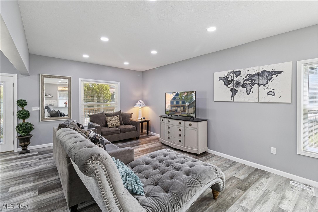 Elliott - Residential Lease