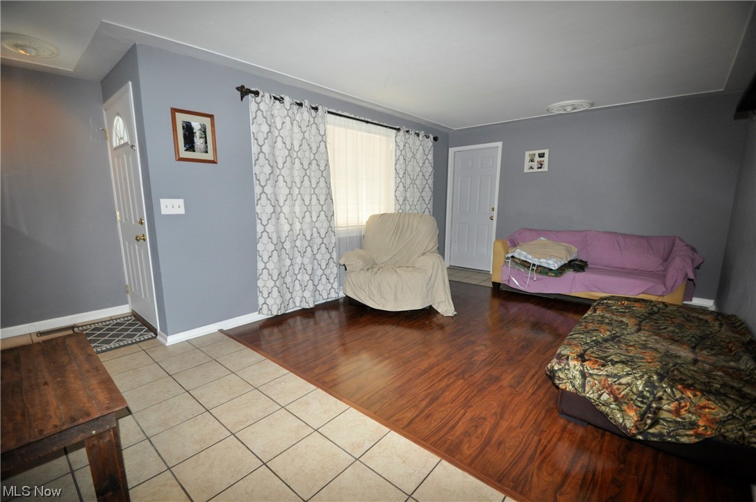 Village/Avon Sec 10 - Residential