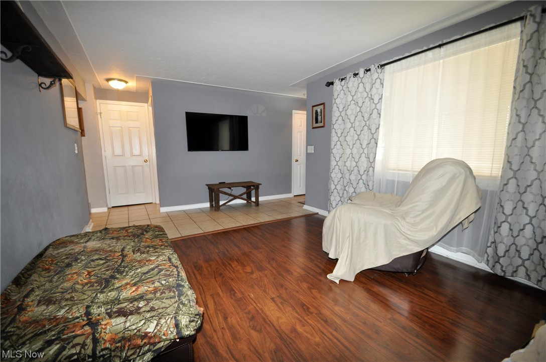 Village/Avon Sec 10 - Residential