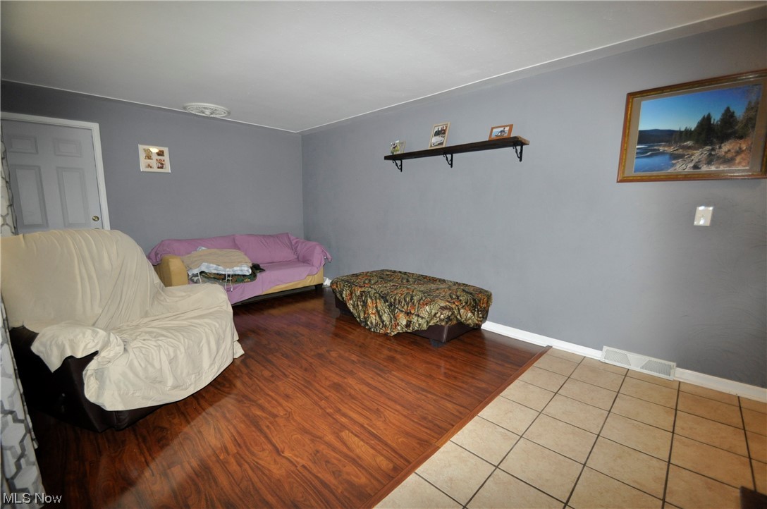 Village/Avon Sec 10 - Residential