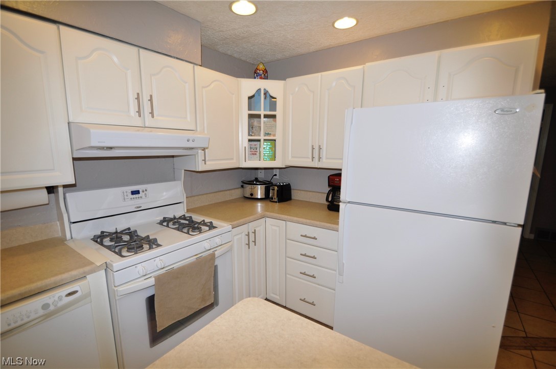 Village/Avon Sec 10 - Residential