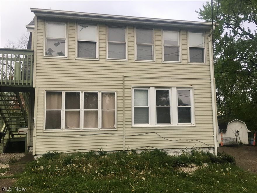 First floor one bedroom apartment with many features.  This apartment features sunroom, spacious living room, formal dining room, first floor bedroom, and kitchen equipped with stove refrigerator, and a small private deck of the kitchen.  Kitchen and sunroom have been freshly painted, new flooring in living room, dining room, and bedroom. Location is close to route 76 entrance. All interested applicants should apply online with a$50 application fee.