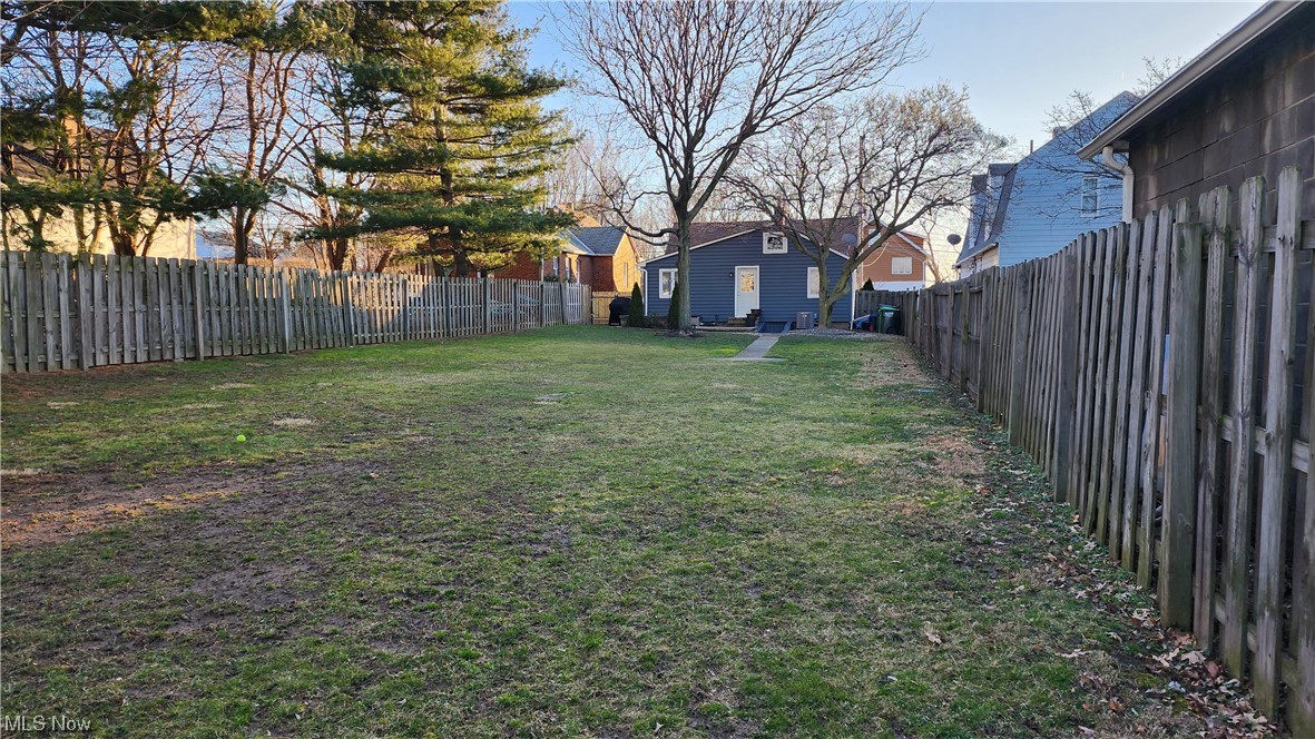 Globe Realty - Residential