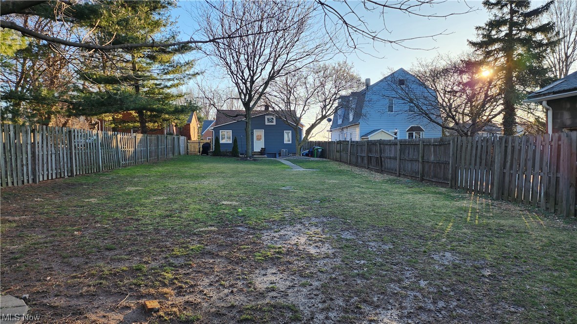 Globe Realty - Residential