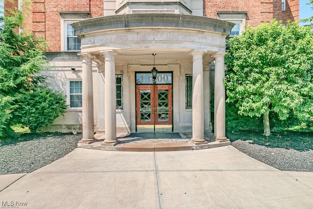 South Park Manor Condos - Residential