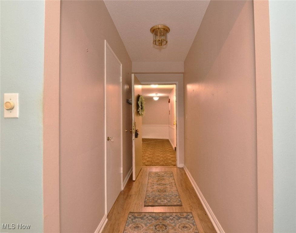 13800 Fairhill Road 207