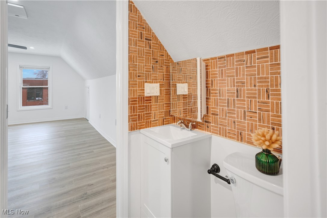 E L Marshalls - Residential