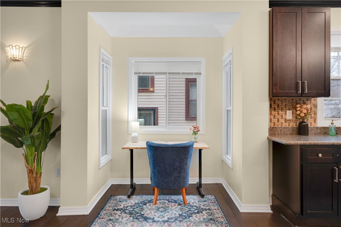 E L Marshalls - Residential