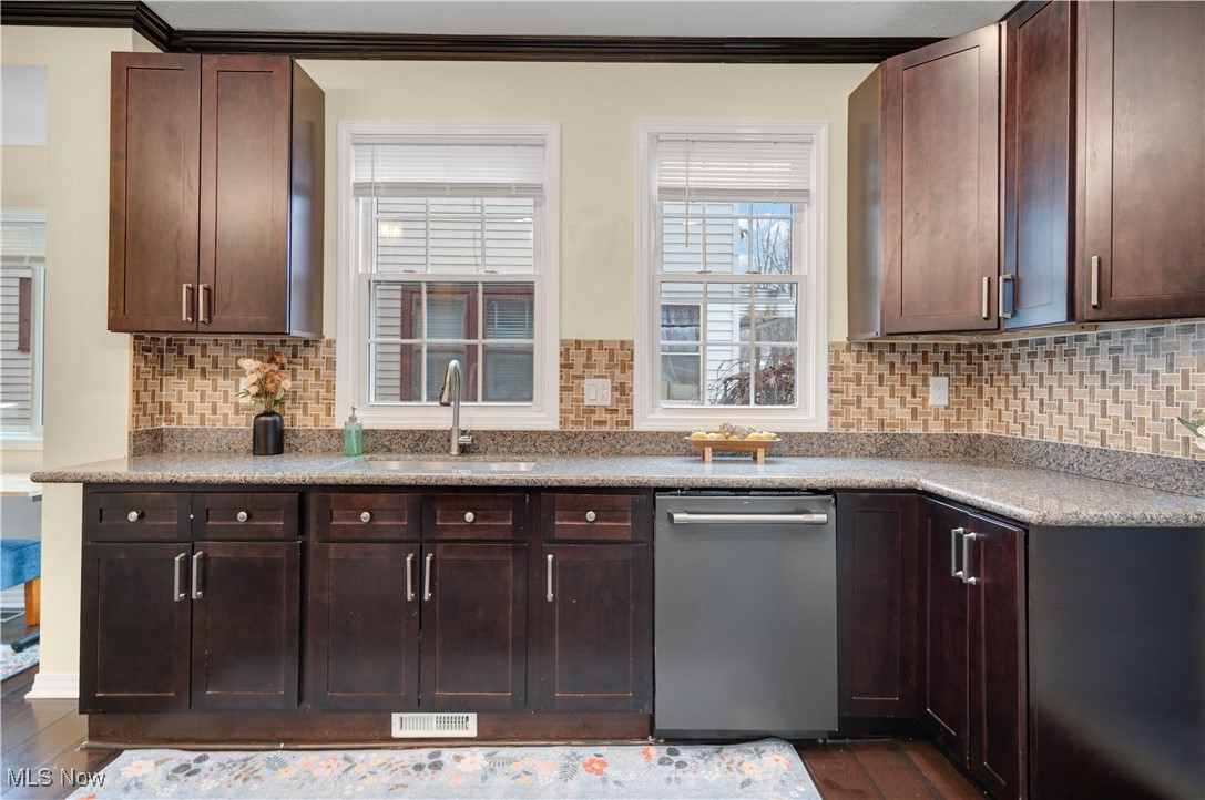 E L Marshalls - Residential