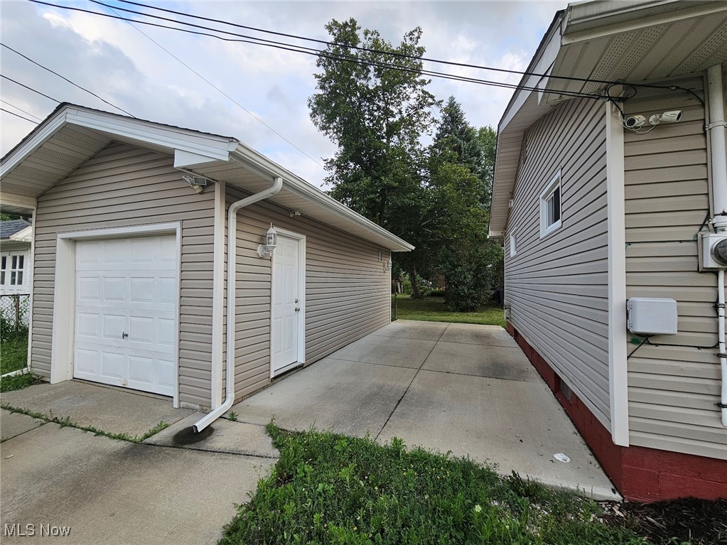 801 Howell Street