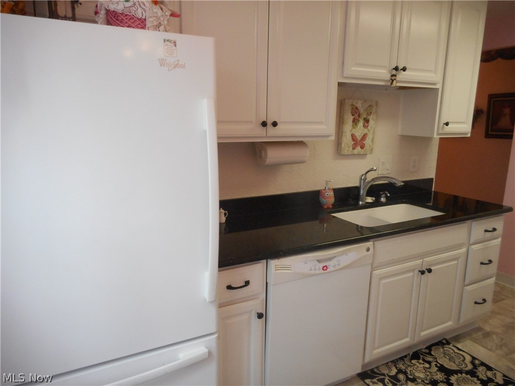 Silver Lake Towers Condo - Residential