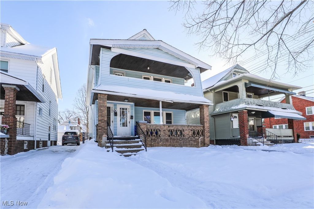 Photo of 2099 Waterbury Road, Lakewood, OH 44107 (MLS # 5185185)