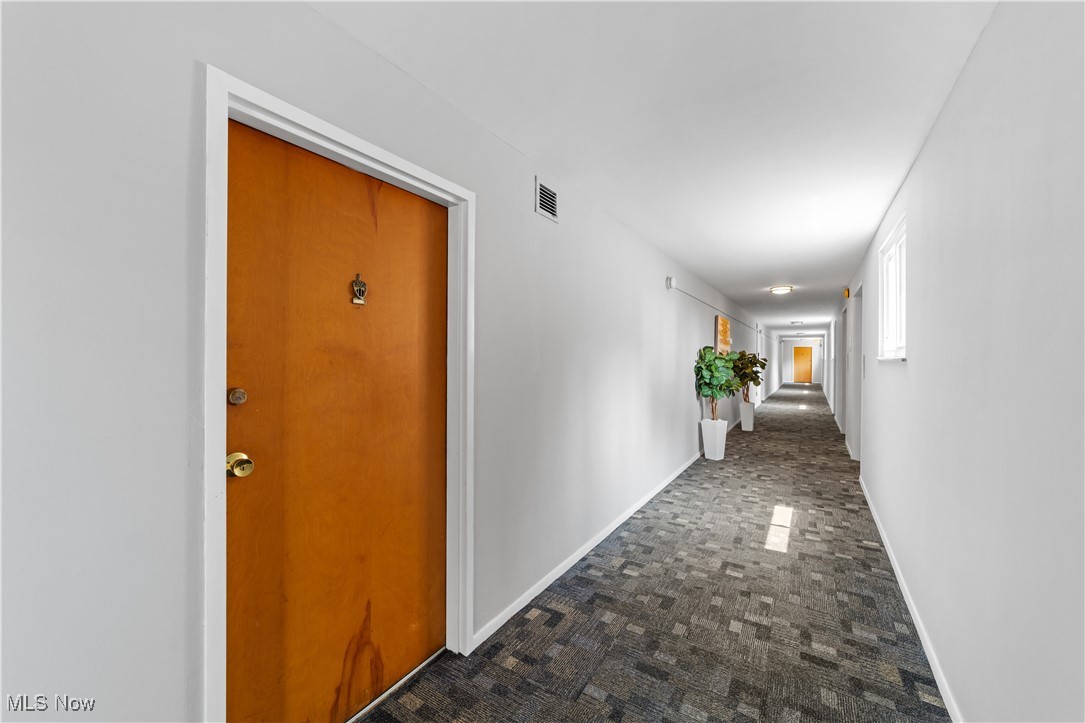 Carlton House Condo - Residential