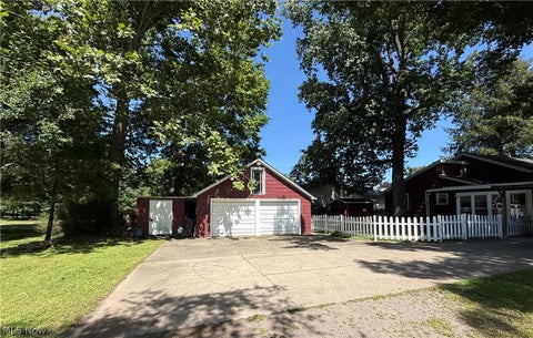 Tiny photo for 154 Taylor Road, Barberton, OH 44203 (MLS # 5240535)