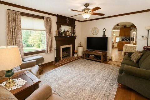 Tiny photo for 154 Taylor Road, Barberton, OH 44203 (MLS # 5240535)