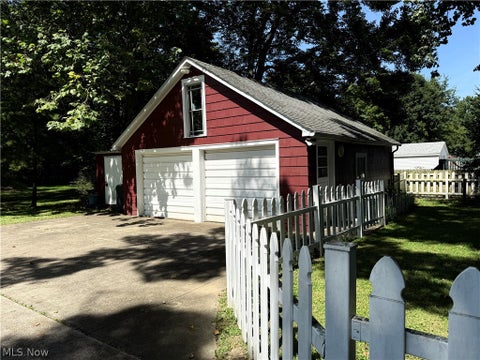 Tiny photo for 154 Taylor Road, Barberton, OH 44203 (MLS # 5240535)