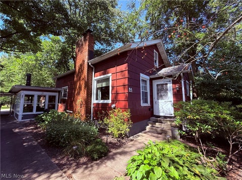 Tiny photo for 154 Taylor Road, Barberton, OH 44203 (MLS # 5240535)