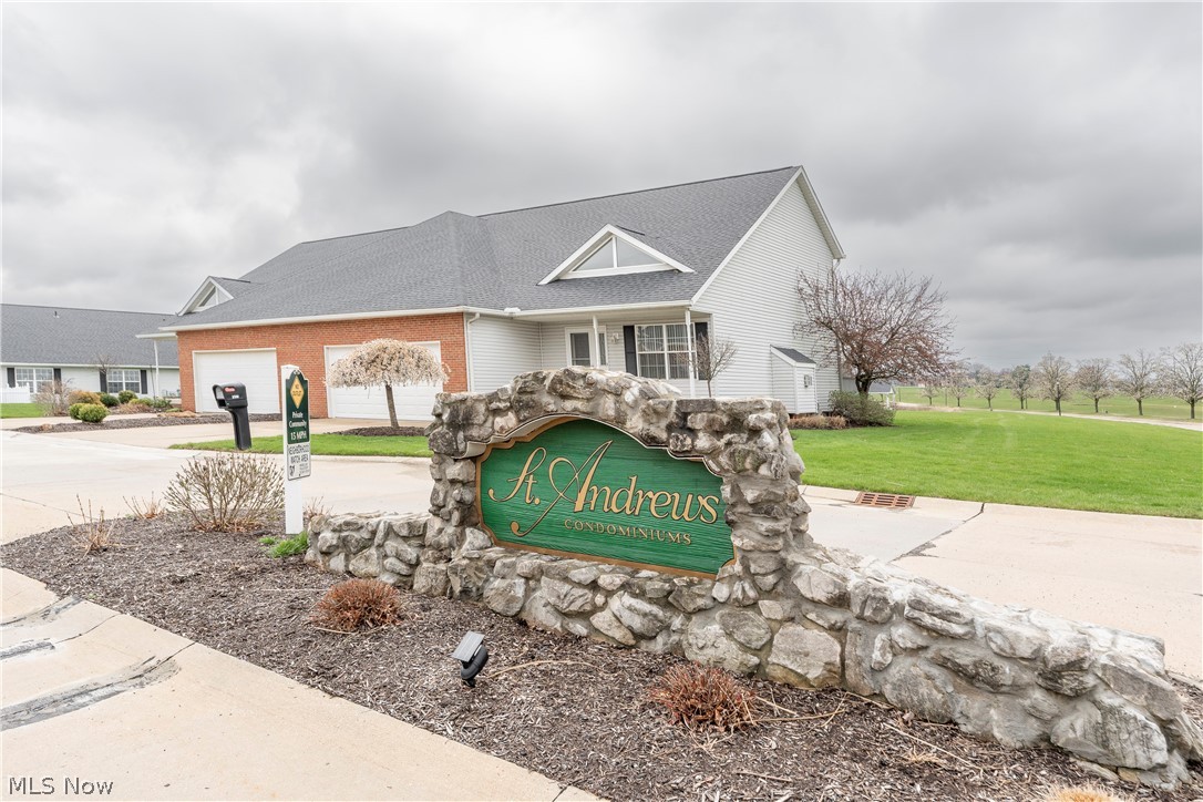 Condos/St Andrews - Residential