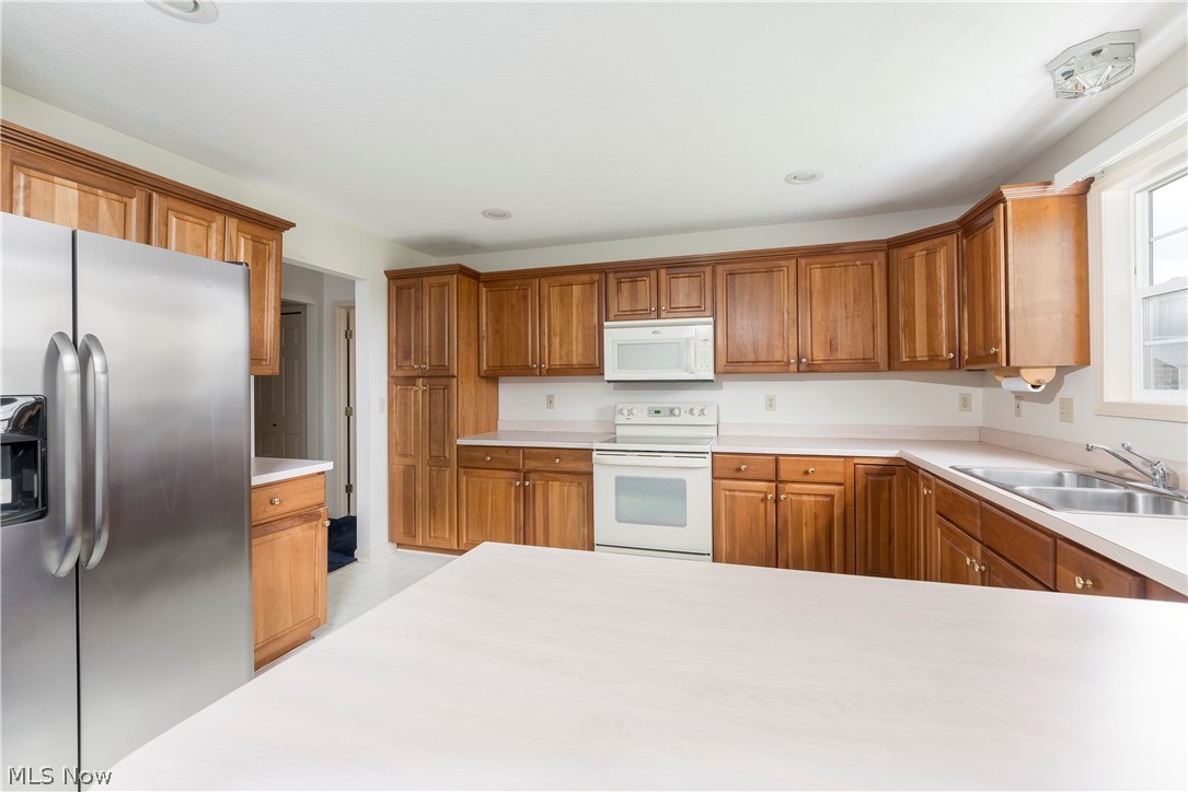 Condos/St Andrews - Residential