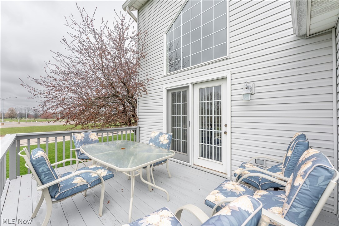 Condos/St Andrews - Residential