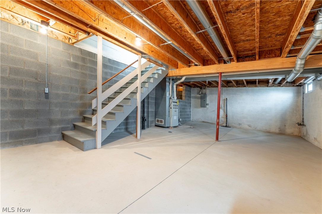 Condos/St Andrews - Residential