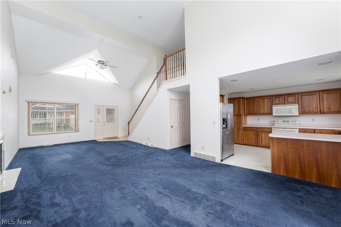 Condos/St Andrews - Residential