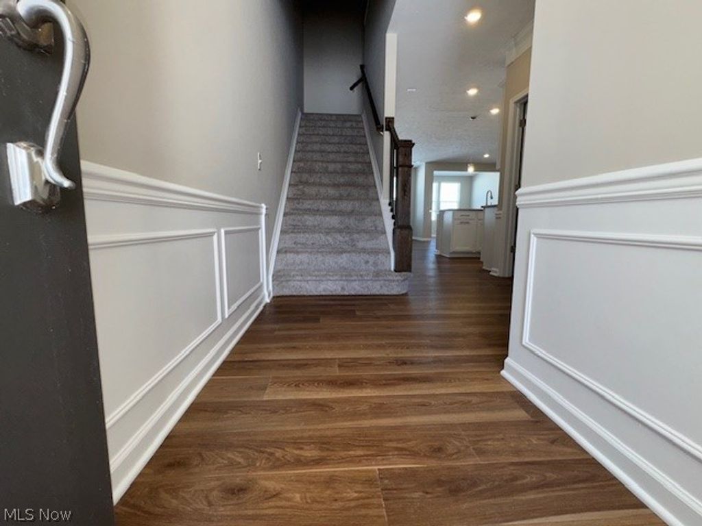 Photo of 950 Memory Lane, Aurora, OH 44202 (MLS # 5192851)