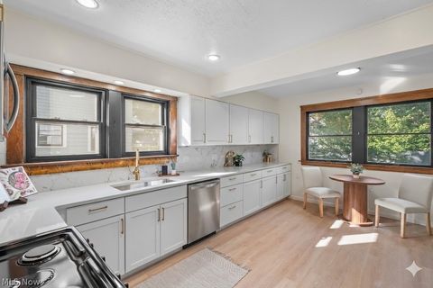 Tiny photo for 2206 Westminster Road, Cleveland Heights, OH 44118 (MLS # 5192891)