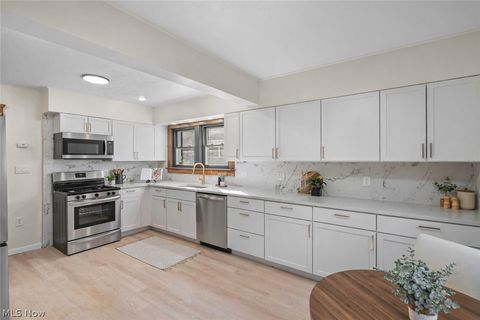 Tiny photo for 2206 Westminster Road, Cleveland Heights, OH 44118 (MLS # 5192891)