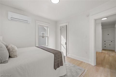 Tiny photo for 2206 Westminster Road, Cleveland Heights, OH 44118 (MLS # 5192891)