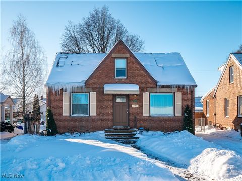 3015 Parklane Drive Parma OH 44134