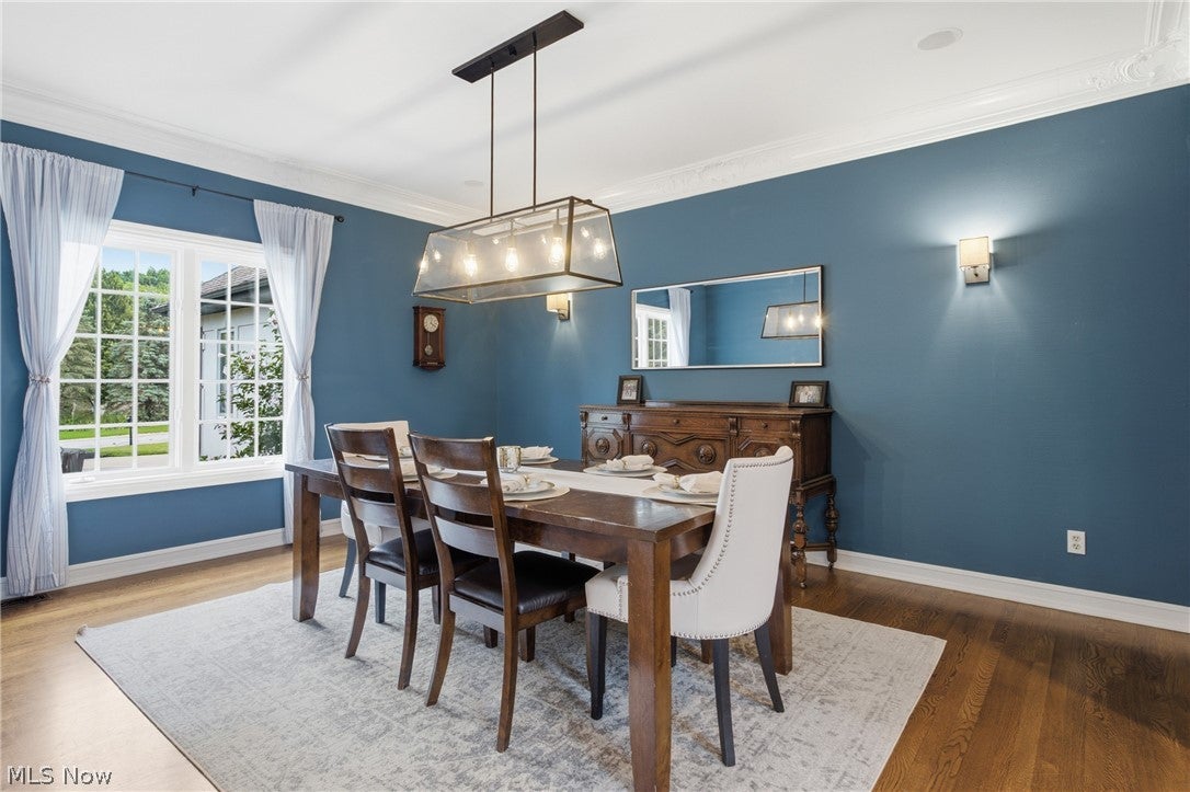 315 Glengarry Drive