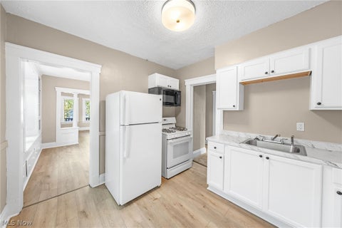 Tiny photo for 4064 E 136th Street, Cleveland, OH 44105 (MLS # 5240360)