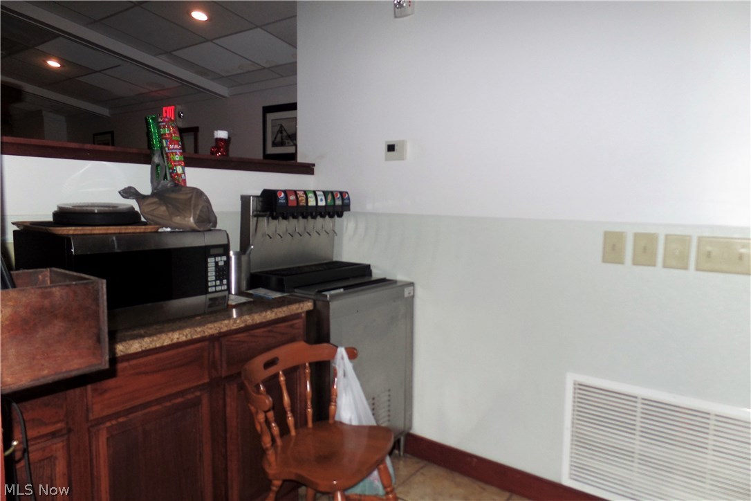 Ullmans Sub - Commercial Sale