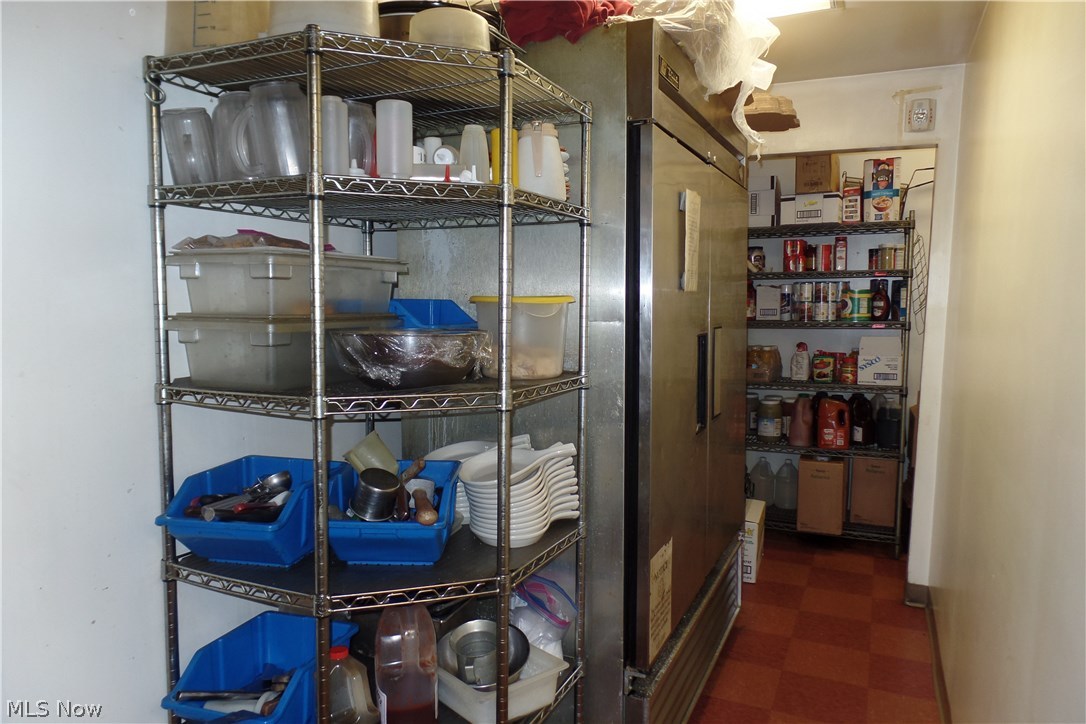 Ullmans Sub - Commercial Sale