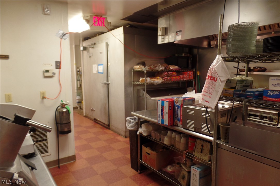 Ullmans Sub - Commercial Sale