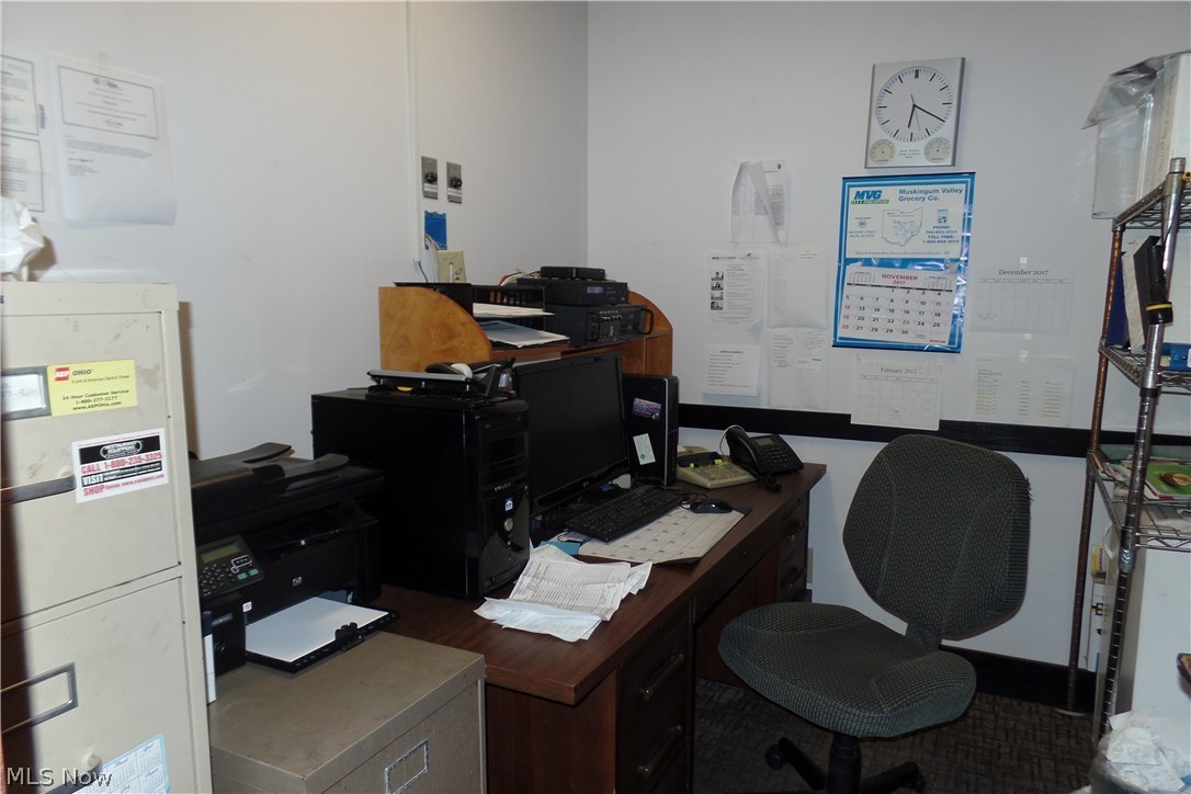 Ullmans Sub - Commercial Sale