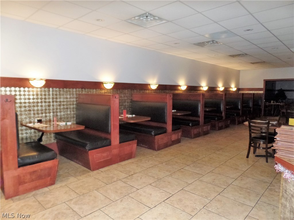 Ullmans Sub - Commercial Sale