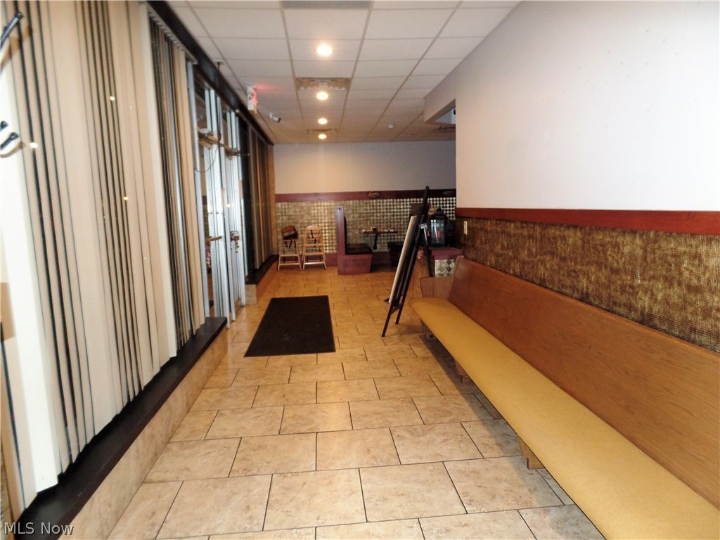 Ullmans Sub - Commercial Sale