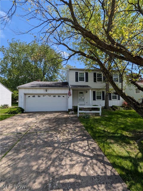 Homes For Sale - 1161 Gulf Road<br/> Elyria, OH 44035