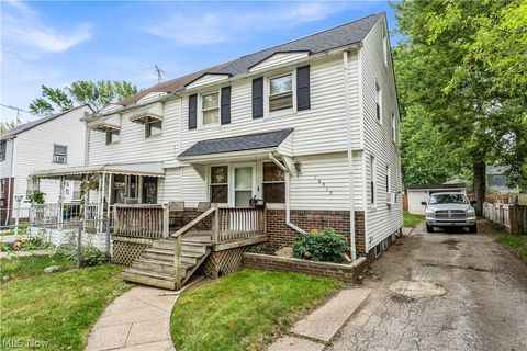 Single Family Residence in Cleveland OH 12517 Astor Avenue.jpg