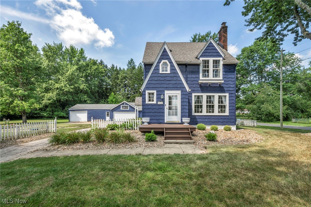 1122 Schocalog Road