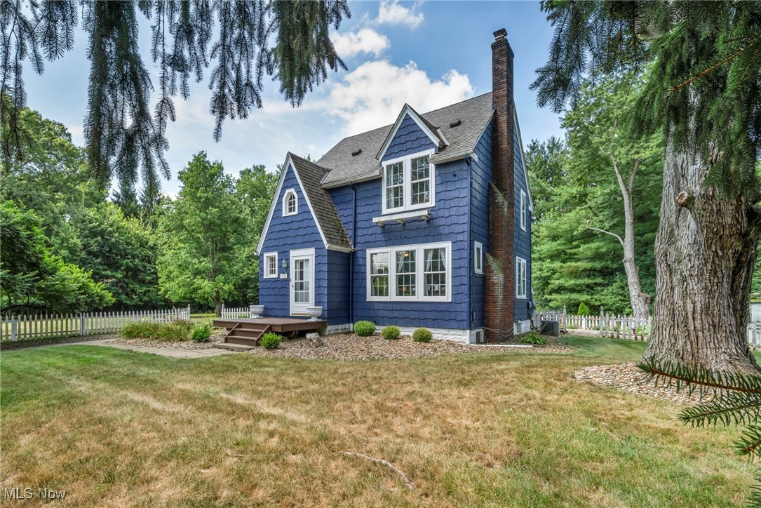 1122 Schocalog Road