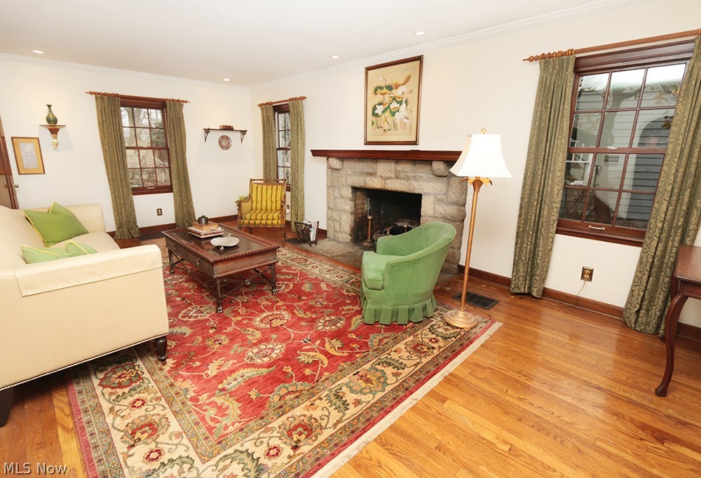Indianola Hlnds Clintonville Glen Echo Ravine - Residential