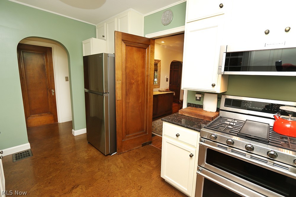 Indianola Hlnds Clintonville Glen Echo Ravine - Residential