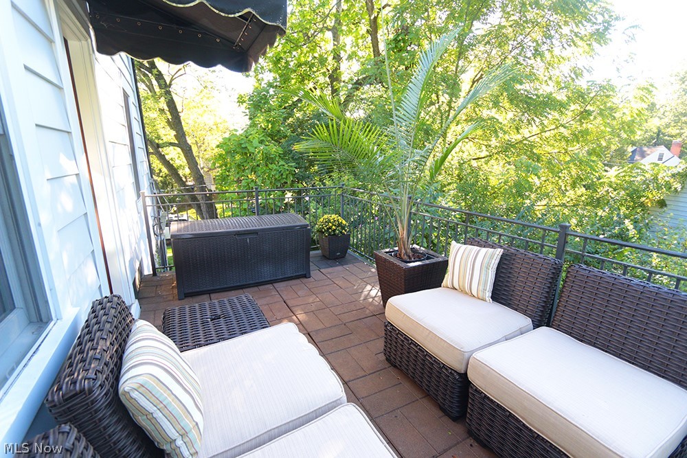 Indianola Hlnds Clintonville Glen Echo Ravine - Residential